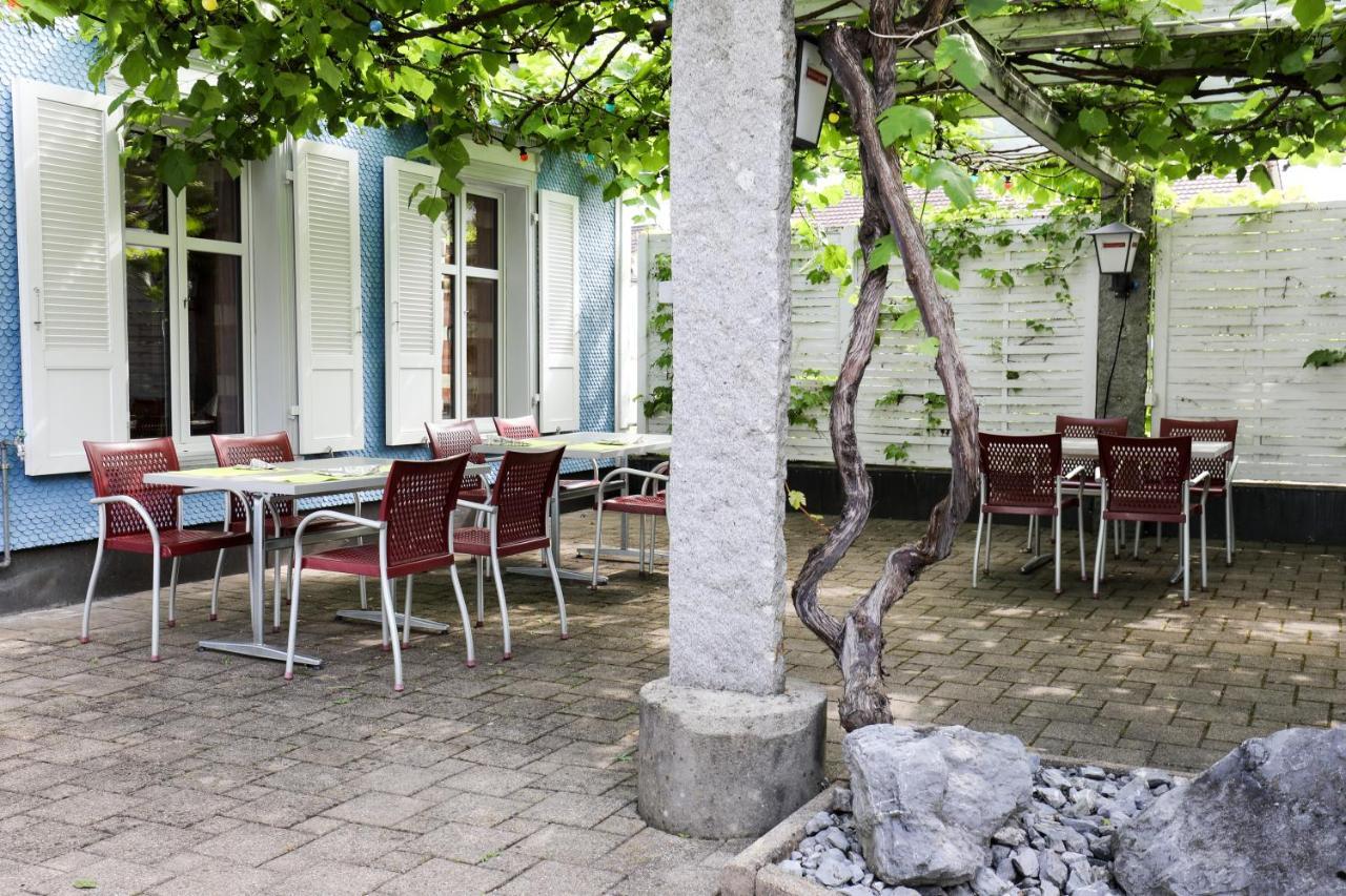 Hotel Loewen Niederuzwil Exterior foto